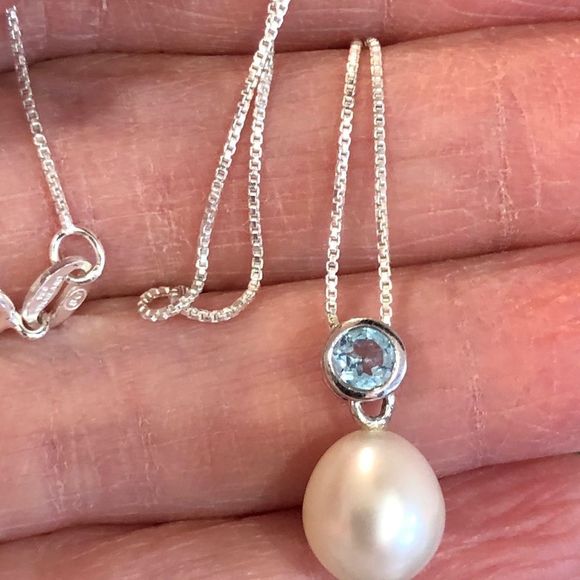 NWT 926 Floating charm pearl with blue stone - Picture 10 of 14